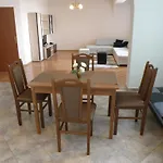 Kaloyan アパート *